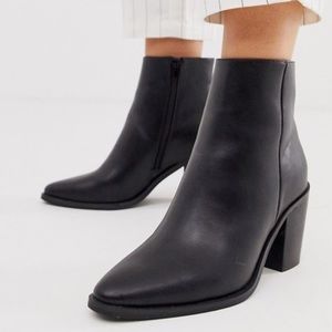 Black Boots